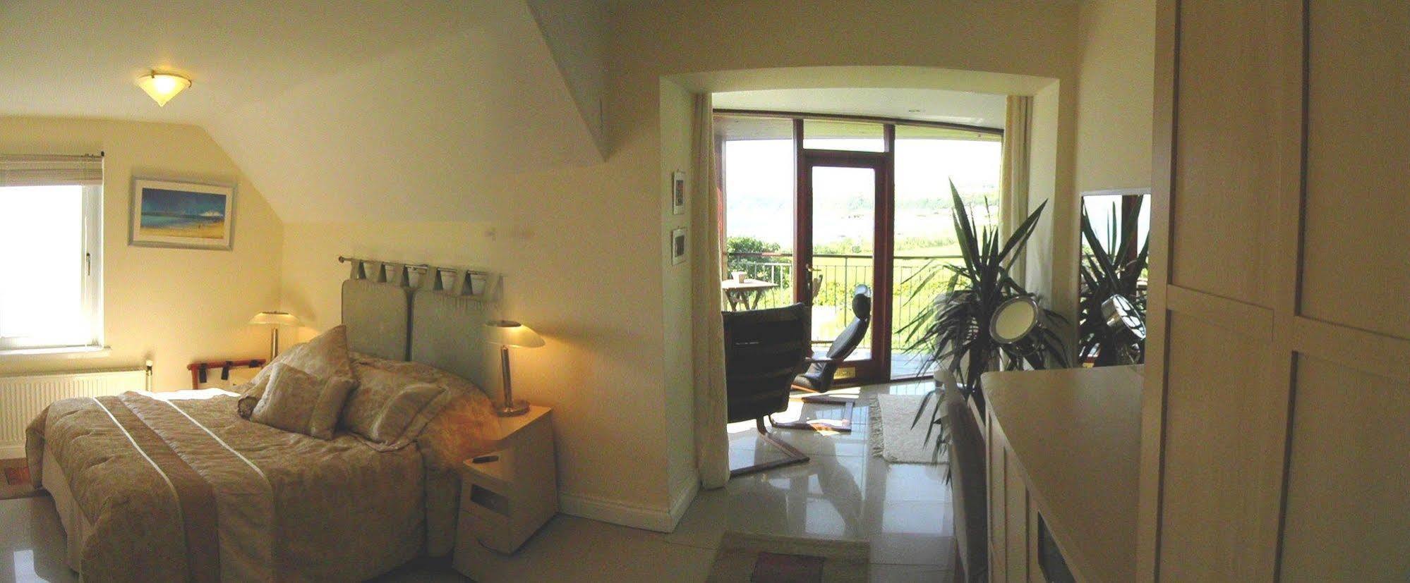 Kilfinan Hotel 外观 照片