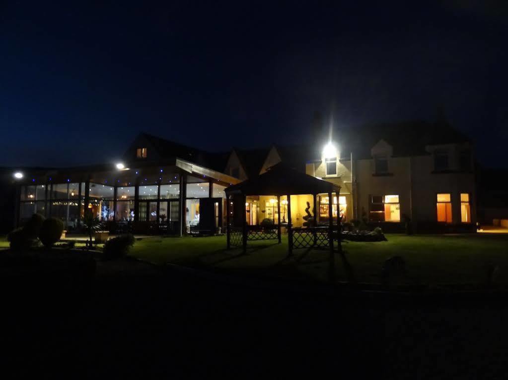 Kilfinan Hotel 外观 照片